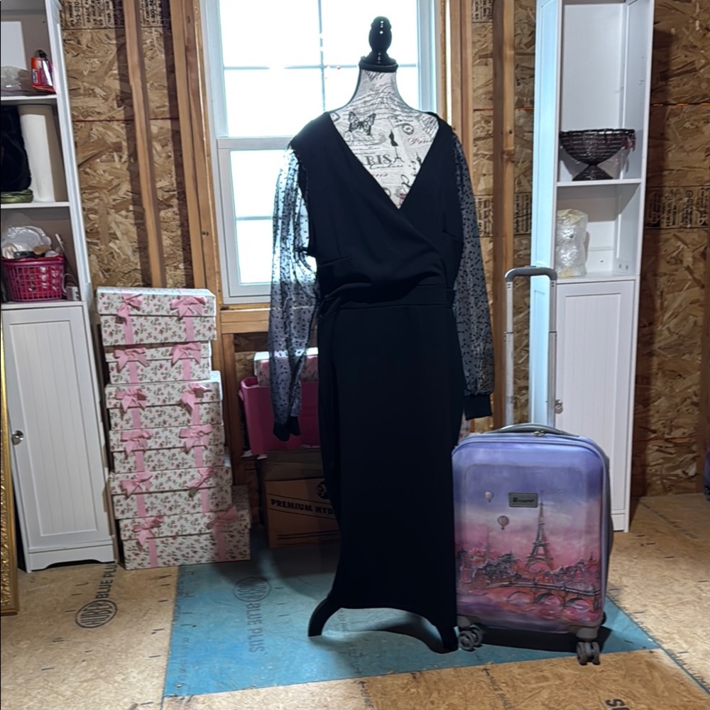 Elegant Black Midi Dress with Sheer Sleeves